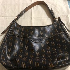 Dooney & Bourke